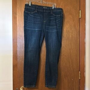 Judy Blue pull on skinny jeggings size 15/32